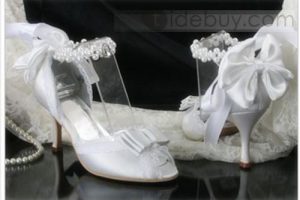 مجموعة صور لأرق أحذية العروس المميزة