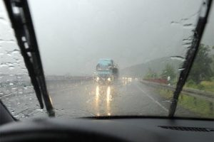 12 نصيحة لقائدي السيارات لتفادي الحوادث أثناء الشبورة والأمطار في الشتاء