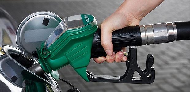 زيادة جديدة في اسعار البنزين والسولار مع بداية يناير
