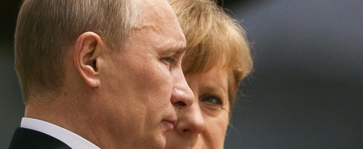 ألمانيا تدعو لهدنة بحلب وتهدد موسكو بعقوبات