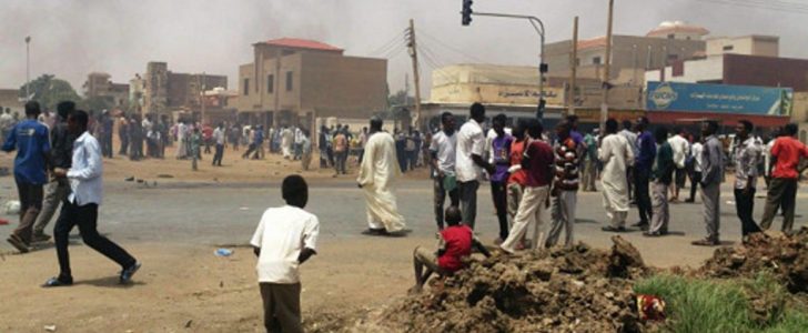إحتجاجاً على تقليص دعم الوقود دعوات لإضراب عام في السودان