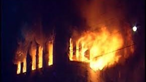 إخماد حريق نشب في عقار ب”فيصل”