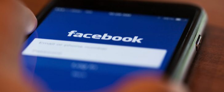 فيس بوك: الطلبات الحكومية للبيانات ارتفعت بنسبة 27% في 2016