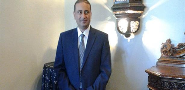 محامي وائل شلبي : أخبرنى أنه سينتحر و رفض العودة للزنزانة