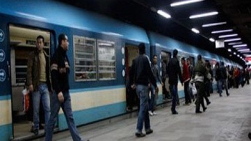 إنقاذ سيدة حاولت الانتحار في محطة مترو جمال عبد الناصر بسبب خلافات أسرية مع نجلها وزوجته