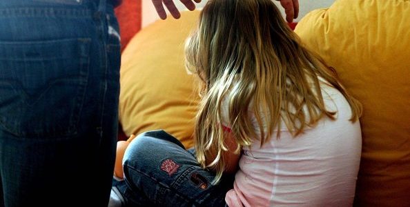 كيف تحمي طفلك من الاعتداء الجنسي ؟